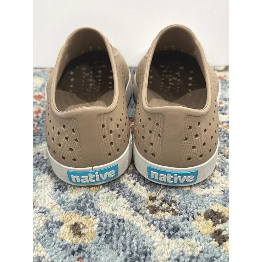 Native Jefferson Shoes Kids J4 Youth Tan Water Friendly Gorpcore EUC